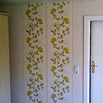 Tapete mit floralen Elementen