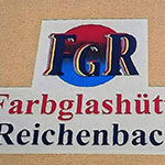 Fassade Logo-Beschriftung vorher - nachher