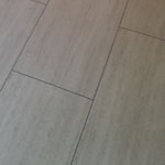 Holzbelag in Fliesenoptik